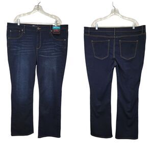 No Boundaries Women’s Bootcut Contour Waistband Jeans Size 21